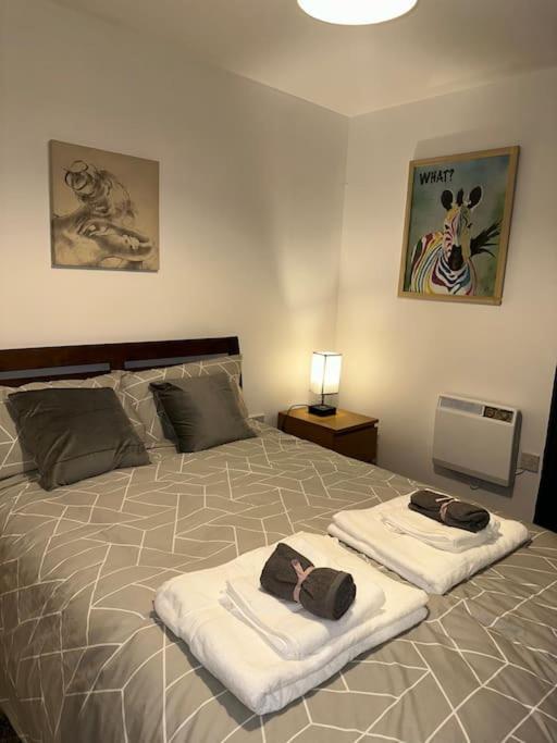 Entire Flat In Ealing Διαμέρισμα Λονδίνο Εξωτερικό φωτογραφία