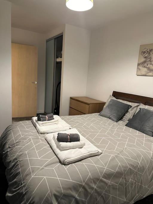 Entire Flat In Ealing Διαμέρισμα Λονδίνο Εξωτερικό φωτογραφία