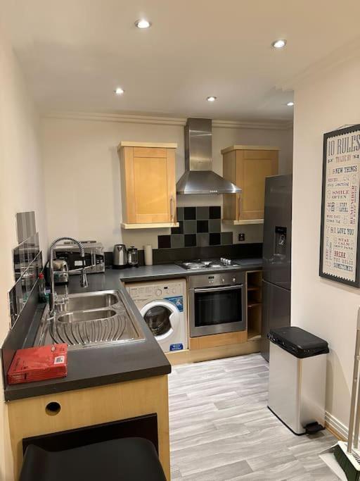 Entire Flat In Ealing Διαμέρισμα Λονδίνο Εξωτερικό φωτογραφία